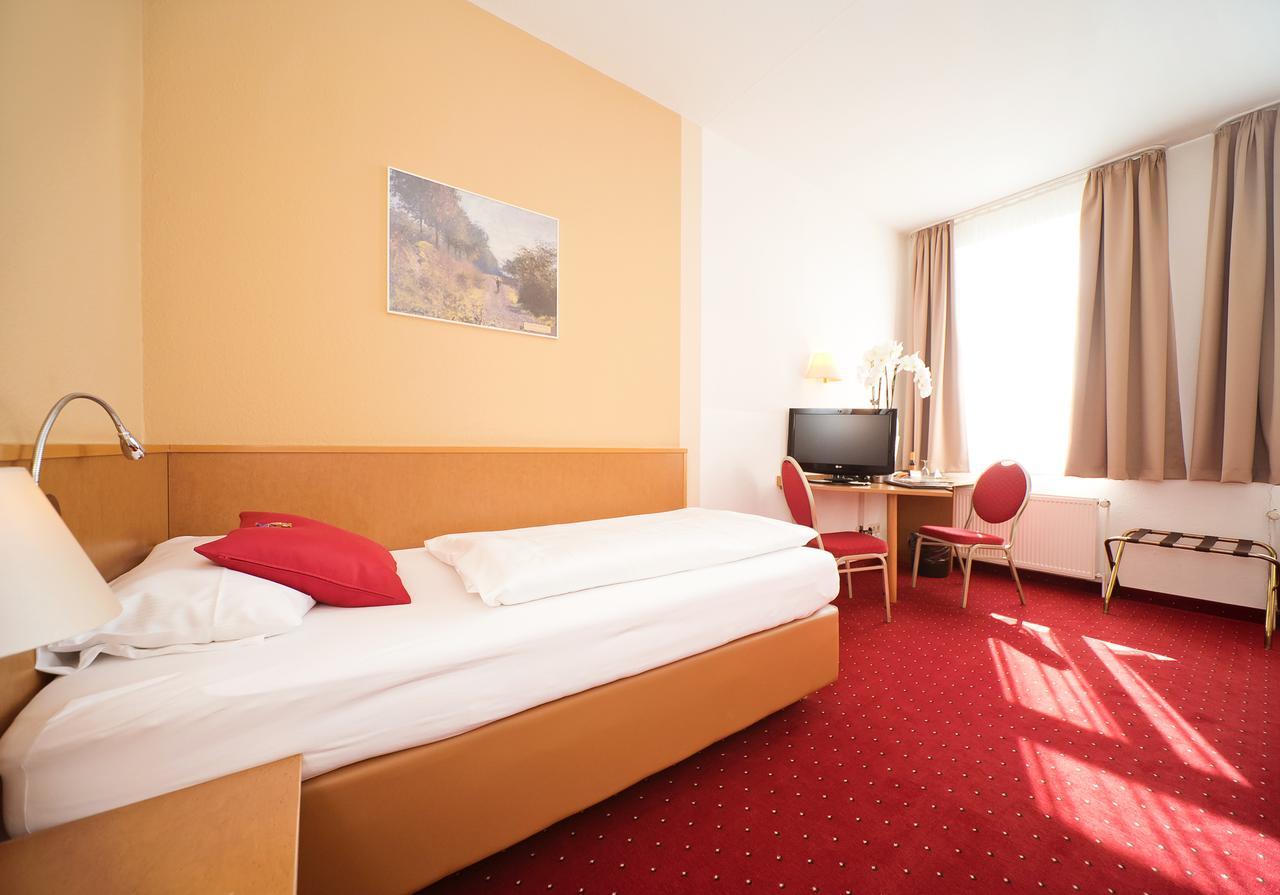 Halle  City-Hotel Am Wasserturm Halle מראה חיצוני תמונה